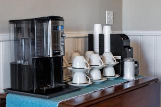 Stone Mountain Manor - 3