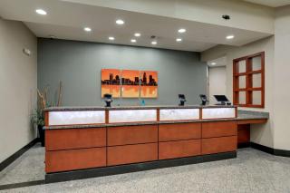 Drury Inn & Suites Charlotte Arrowood - Charlotte - 7