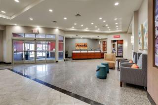 Drury Inn & Suites Charlotte Arrowood - Charlotte - 4