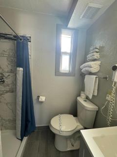 Budget INN At The Heavenly Gondola - 6