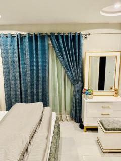 Cozy& Peaceful - Lahore - 8