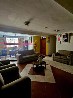 Julio Cesar HOTELES - 1