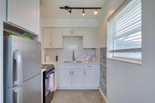 Beachside Cozy Home w/ Patio in Hollywood - Hollywood - 3