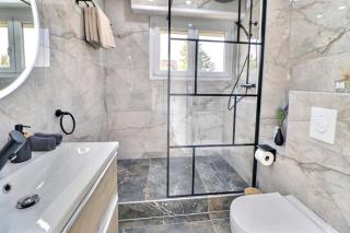 Appartement Moderne et Cosy avec Balcon - Parking Gratuit - Netflix - - 8