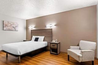 Red Lion Inn & Suites Saint Louis - 5