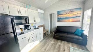 Steps to The Beach -Family Friendly -Sleeps 6 - Bolivar Peninsula - 9