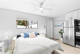 Beach Rd, 300ft to Beach Access & 500ft to Siesta Key Village, 1bdr - Siesta Key - 5