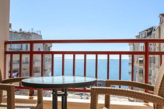 Scandi Charm two-bedroom apartment with front sea view - Durrës - 3