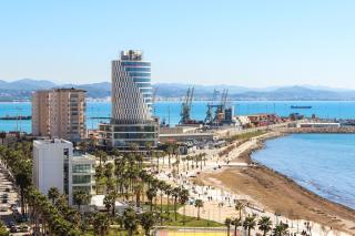 Scandi Charm two-bedroom apartment with front sea view - Durrës - 9
