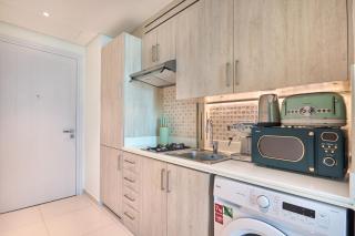 The Seven Palm With Free Rooftop Pool & Beach - 1