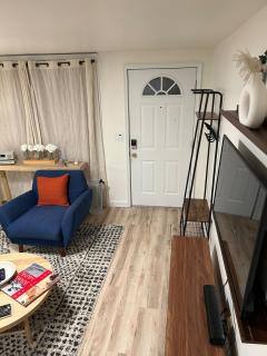Quiet City Retreat Near Light Rail, Downtown & Stadiums! - Seattle - 6