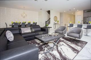 Epic Dream Home with Spa Game Room Themed Bedrooms 2887 Single Family - 8