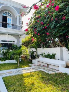 Linda's Little Lincoln - Watamu - 7