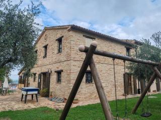 Farmhouse in Marche with Pool & Verdicchio Wines - 3