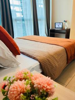BGC Simple Elegant 300Mbps Wifi,Pool,Netflix - Manila - 5