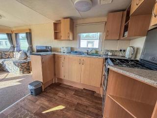 Lovely 8 Berth Caravan At Southview Holiday Park Ref 33082F - Skegness - 5