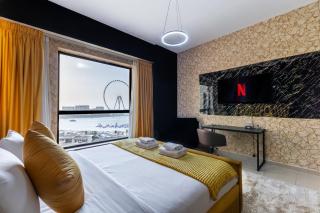 Dubai Eye & Sunset Views, direct Beach Access with Gym&Pool - 1