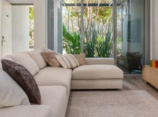 1405 Tranquil Beachside Villa - Magenta - 4