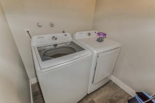 Reno Retreat 3 King Beds by Casinos and University - 3