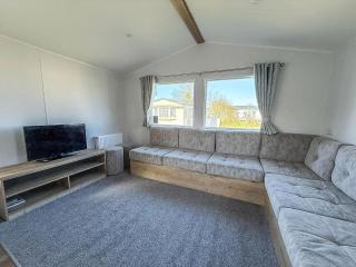 Lovely 8 Berth Caravan Ref 23028B - Hunstanton - 2