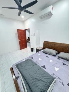 Dhaya Homestay 1 - 4