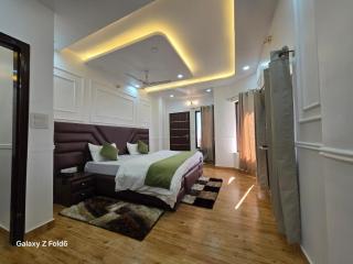 The Mountain Vault - Barog - 2