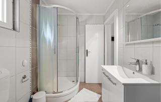 Lovely Home In Krkovic - - 5