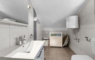 Lovely Home In Krkovic - - 4
