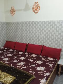 Shri ji paying guest house - Mathura - 1