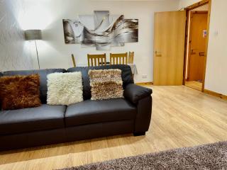 Azim and Suzi’s city centre apartment Inverness - 5