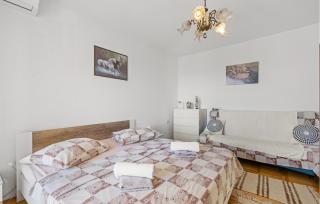 Stunning Apartment In Sibenik With Wifi - Šibenik - 6