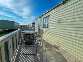 Lovely 8 Berth Caravan In Skegness With Free Wi-Fi, Ref 96023D - Skegness - 4