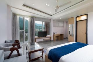 McLeod Ganj Best hotel Buddha's Abode #AC ROOM #Mountain View# Near Dalai Lama temple 300m - Dharamshala - 0
