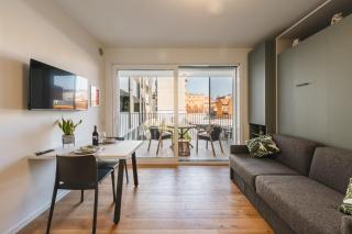 Navigli cozy design studio with balcony - Milan - 0