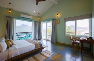 ELIVAAS Signature Festiva Mansion - 3BHK with Pvt Pool, Garden & Scenic Views - 5