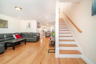 39 - 3BR Quincy - Stunning Townhouse near Adams - 4