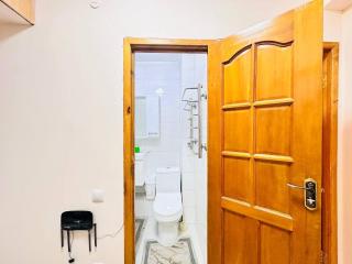 Уют в Самом Сердце Города на Богенбай Батыра и Зенкова рядом с метро и парками - 6