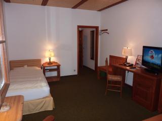 Akzent Hotel Zur Wasserburg - Hotel Garni bed & breakfast - Harpstedt - 2