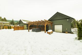 Mountain Retreat with Hot Tub, Game Room and Yard home - 4