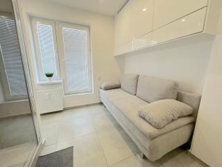 Krásny byt - garzonka v Novom meste s terasou - 6