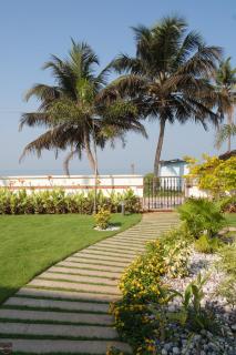 Aum Tat Sat by Reunion - Beach House - - 9