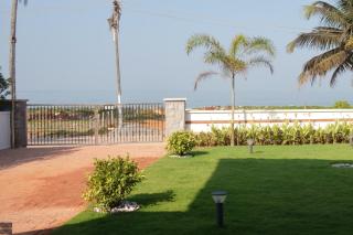 Aum Tat Sat by Reunion - Beach House - 8