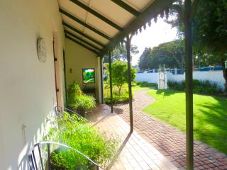 Whistlewood Guesthouse Walmer, Port Eizabeth - Port Elizabeth - 2