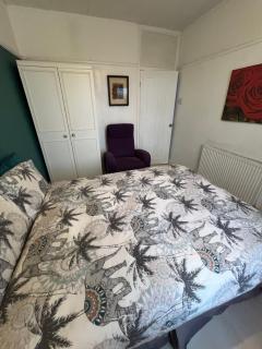 Private Room 1 Near Southmead Hospital - Bristol - 8