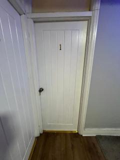 Private Room 1 Near Southmead Hospital - Bristol - 3