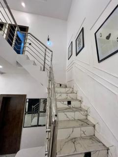 Luxury 4BR Apt 5Min to LCC with Pool in Secured Estate - Ibeju - 7