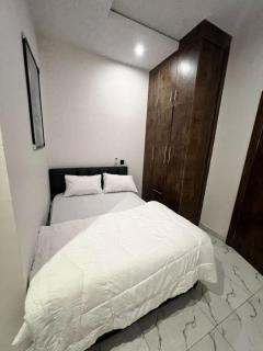 Luxury 4BR Apt 5Min to LCC with Pool in Secured Estate - Ibeju - 5
