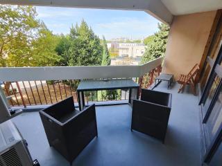 Apt 9 personnes garage, Wi-Fi, tram, parking, climatisation, jeux - Avignon - 3