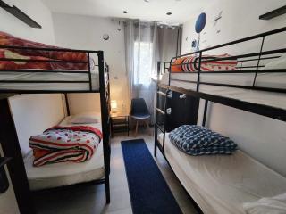 Apt 9 personnes garage, Wi-Fi, tram, parking, climatisation, jeux - Avignon - 2
