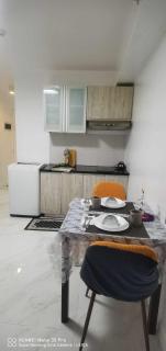 Monarch Parksuites - Manila - 2